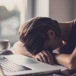 Burnout: conheça os 6 sinais de alerta e descubra como prevenir